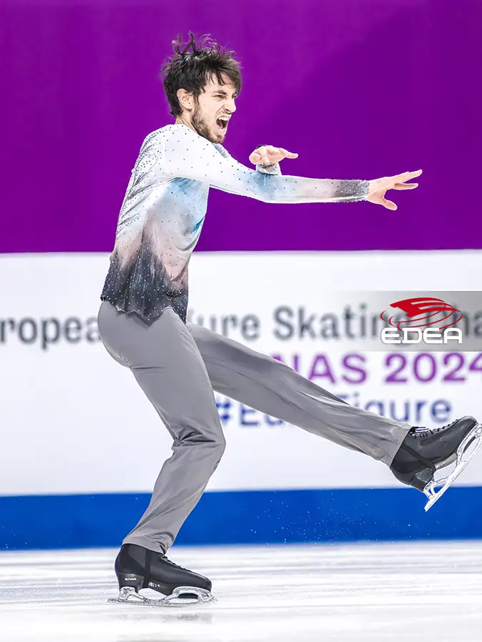 Ice Gallery Skates U.S.